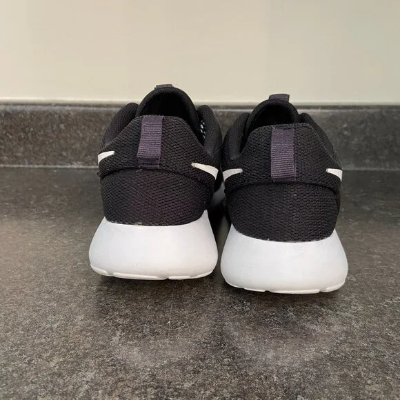Nike Roshe One - Size 6.5 - Picture 5 of 8